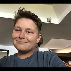 Meet your Posher, Hunter